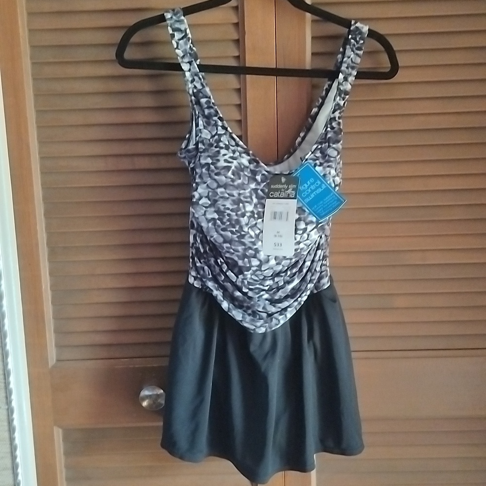 New Catalina Black and White And Gray One Piece Swimsuit Women's Size M